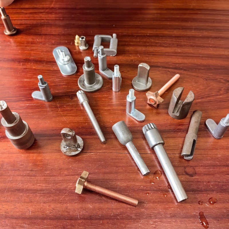 Lotes pequeños, alta precisión: creación de una nueva experiencia en sujetado...